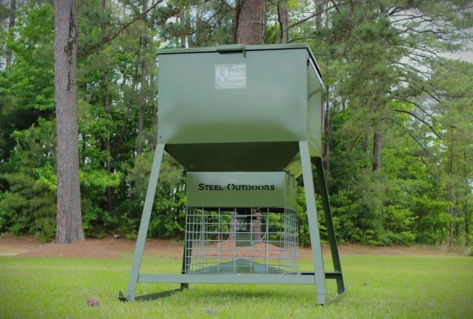 Steel Outdoors 1000 LB Tank Automatic Spin Feeder
