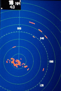 SI-TEX T-760 color radar display showing ships at 20 miles range on 7-inch touchscreen