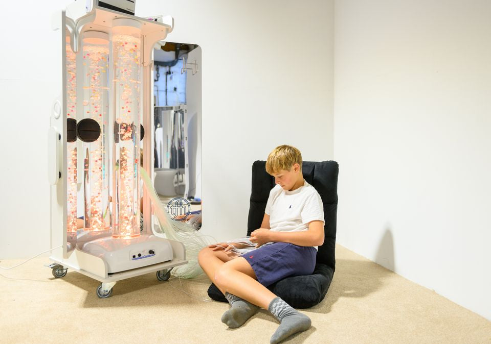 Vecta Deluxe Mobile Sensory Station full view with bubble column and fiber optic tails