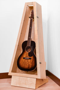 ClimaStand Triangle Humidor with Base - Flamed Maple
