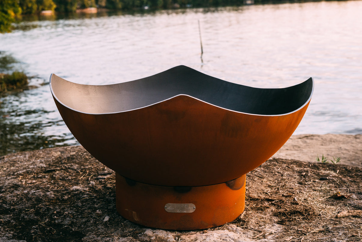 Manta Ray Fire Pit wing design detail view