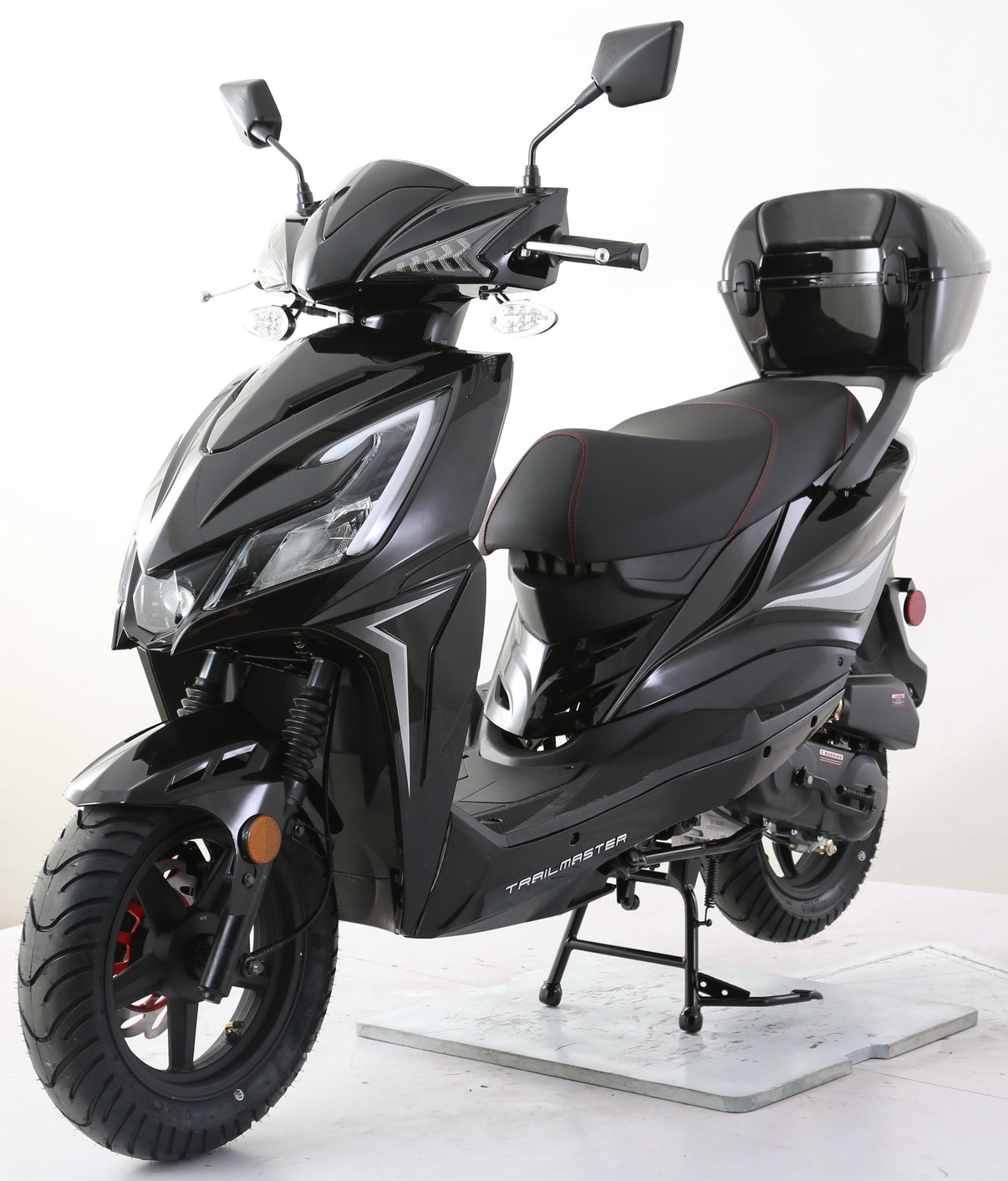 TrailMaster Trophy 150cc Street Scooter - hero view