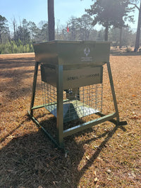 Steel Outdoors 250 LB Capacity Tank Automatic Spin Feeder