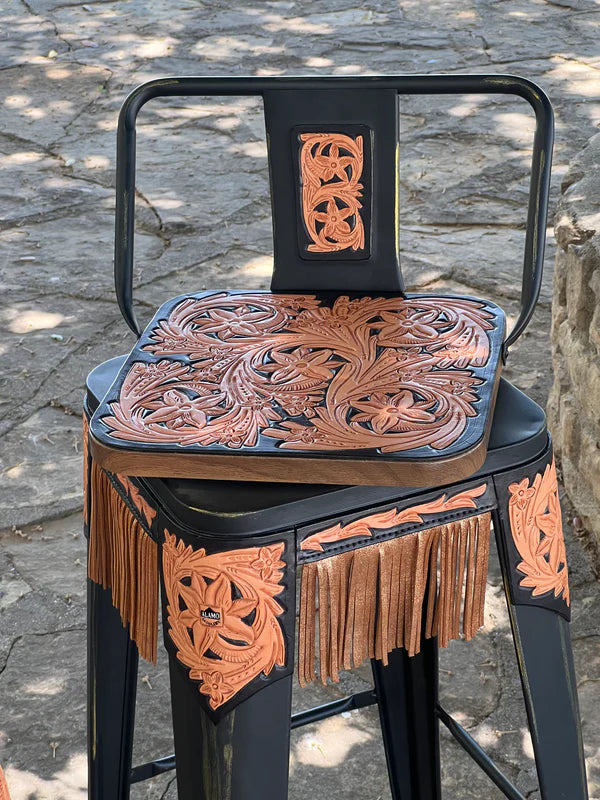 Alamo Saddlery Golden Cowboy 26-inch Black Short Back Swivel Bar Stools Set of 2 - Front View