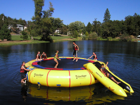 Image of 25' Island Hopper "Giant Jump" Premium Water Trampoline
